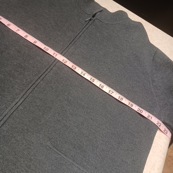 Eileen Fisher Italian Yarn 100% Wool Gray Cardigan Full Zip Size M - Picture 8 of 9